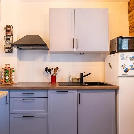 Wood & Metal : T2 Avec Vue Degagee Apartment